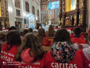 Nowi wolontariusze Szkolnego Koła Caritas
