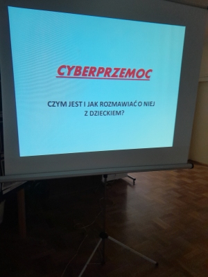 ,,Cyberprzemoc''-prelekcja funkcjonariusza Policji dla Rodziców