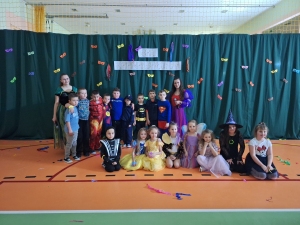 Bal karnawałowy kl. I-IV