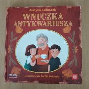 Pierwsza wizyta w szkolnej bibliotece