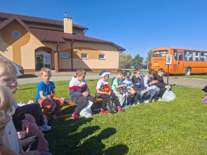 Piknik czytelniczy w plenerze