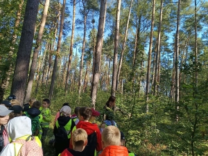 Wyjazd na zajęcia przyrodniczo-leśne klas 4 i 5a