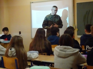 ,,Edukacja z wojskiem''