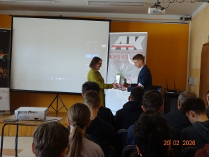 Udział kl. VII-VIII w projekcji filmu 
,,Tarzan. Dzieci tej ziemi''