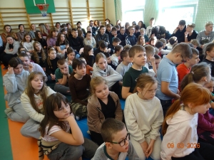 Uroczysty apel z okazji Dnia Kobiet