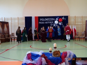 ,,Polonezem przez historię''-obchody 235. rocznicy uchwalenia Konstytucji 3 Maja