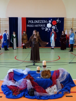 ,,Polonezem przez historię''-obchody 235. rocznicy uchwalenia Konstytucji 3 Maja