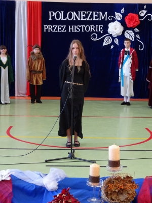 ,,Polonezem przez historię''-obchody 235. rocznicy uchwalenia Konstytucji 3 Maja
