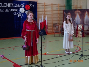 ,,Polonezem przez historię''-obchody 235. rocznicy uchwalenia Konstytucji 3 Maja