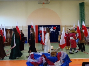 ,,Polonezem przez historię''-obchody 235. rocznicy uchwalenia Konstytucji 3 Maja