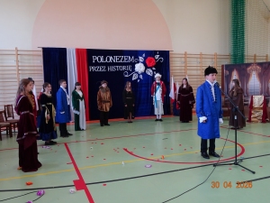 ,,Polonezem przez historię''-obchody 235. rocznicy uchwalenia Konstytucji 3 Maja