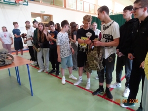 Edukacja z żołnierzami jednostki specjalnej