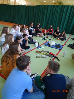 Edukacja z żołnierzami jednostki specjalnej