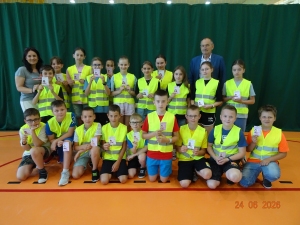 Wręczenie kart rowerowych Uczniom klas IVa i IVb