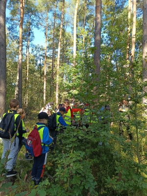 Wyjazd na zajęcia przyrodniczo-leśne klas 4 i 5a