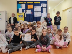 Akcja Miś 
pn. „Nie bij mnie. Kochaj mnie”.