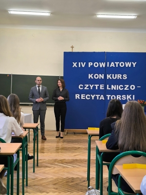 Sukces Uczennicy Zuzanny w Powiatowym Konkursie Czytelniczo-Recytatorskim