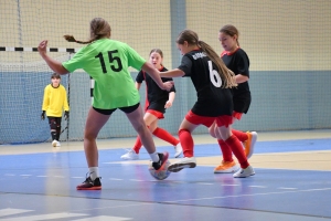 Złoto w Piłce Halowej Dziewcząt 
kl. IV –VI