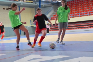 Złoto w Piłce Halowej Dziewcząt 
kl. IV –VI