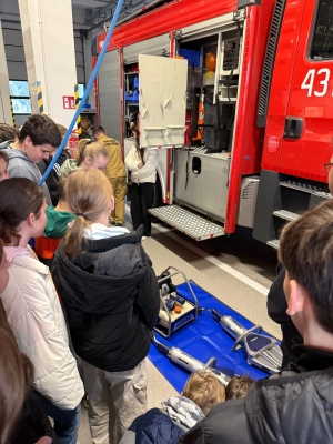 Uczniowie klasy VII i VIII 
w Straży Pożarnej