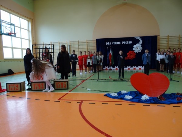  Akademia z okazji Święta Niepodległości i Święta Patrona Szkoły 