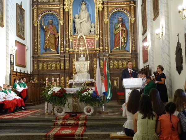 Odsłonięcie i poświęcenie tablicy przy cmentarzu wojennym w Ujściu Jezuickim
