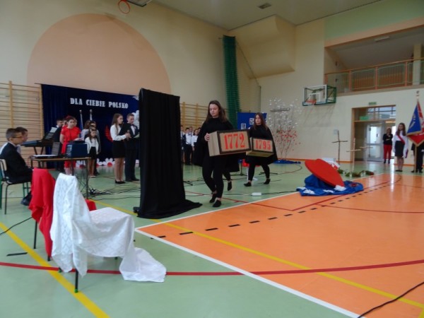  Akademia z okazji Święta Niepodległości i Święta Patrona Szkoły 