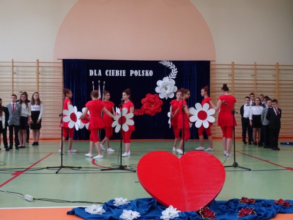  Akademia z okazji Święta Niepodległości i Święta Patrona Szkoły 