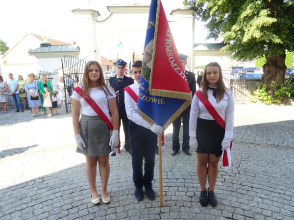Odsłonięcie i poświęcenie tablicy przy cmentarzu wojennym w Ujściu Jezuickim