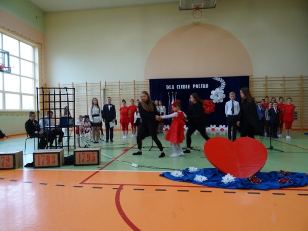  Akademia z okazji Święta Niepodległości i Święta Patrona Szkoły 