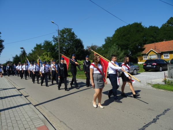 Odsłonięcie i poświęcenie tablicy przy cmentarzu wojennym w Ujściu Jezuickim