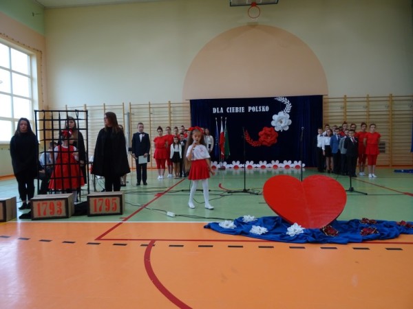  Akademia z okazji Święta Niepodległości i Święta Patrona Szkoły 