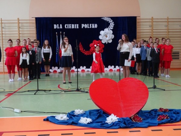  Akademia z okazji Święta Niepodległości i Święta Patrona Szkoły 